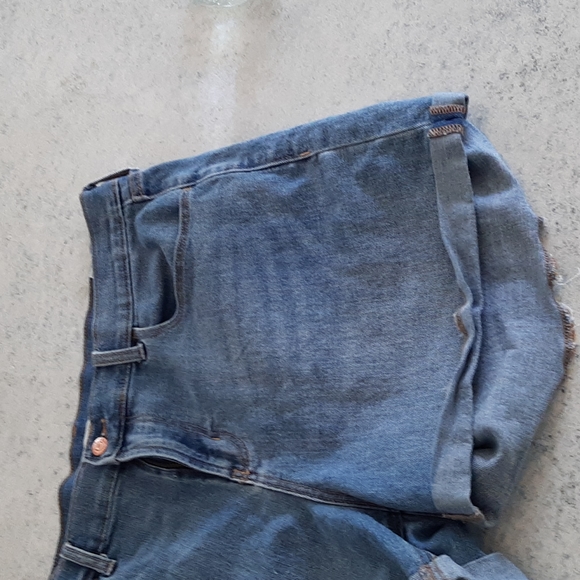 High Rise Shorts - Picture 2 of 4